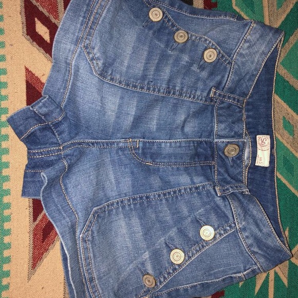 Short - Picture 2 of 3